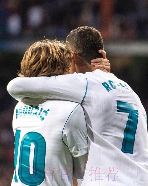 38岁魔笛超越普斯卡什 成为皇马欧冠最年长出场